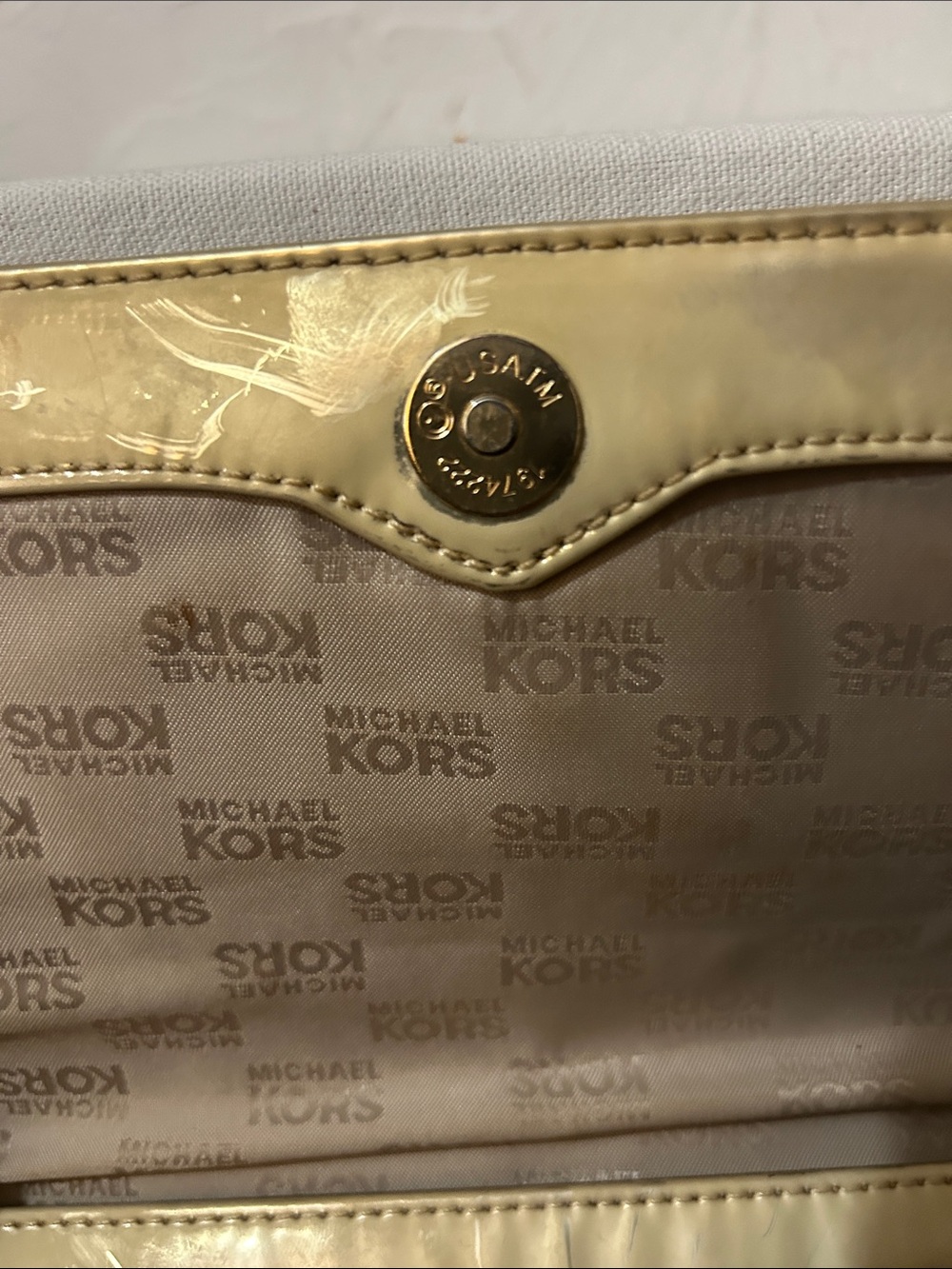 Michael Kors Metallic Gold Shoulder Bag with Chain Strap - Picture 6 of 9